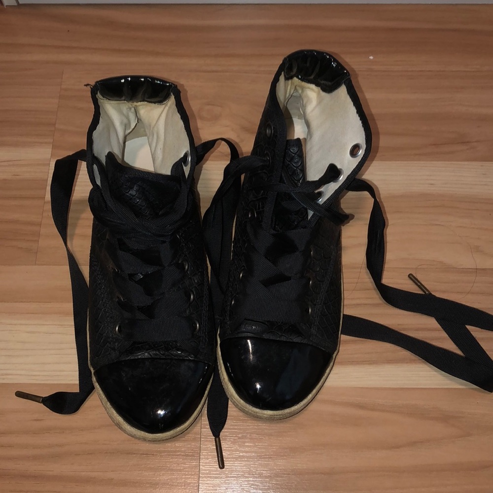 Black Snake Skin Steve Madden Sneakers
